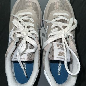 women new balance 574 size 8